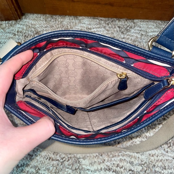 Michael Kors Red and Navy Blue Vinyl Crossbody - Picture 3 of 11